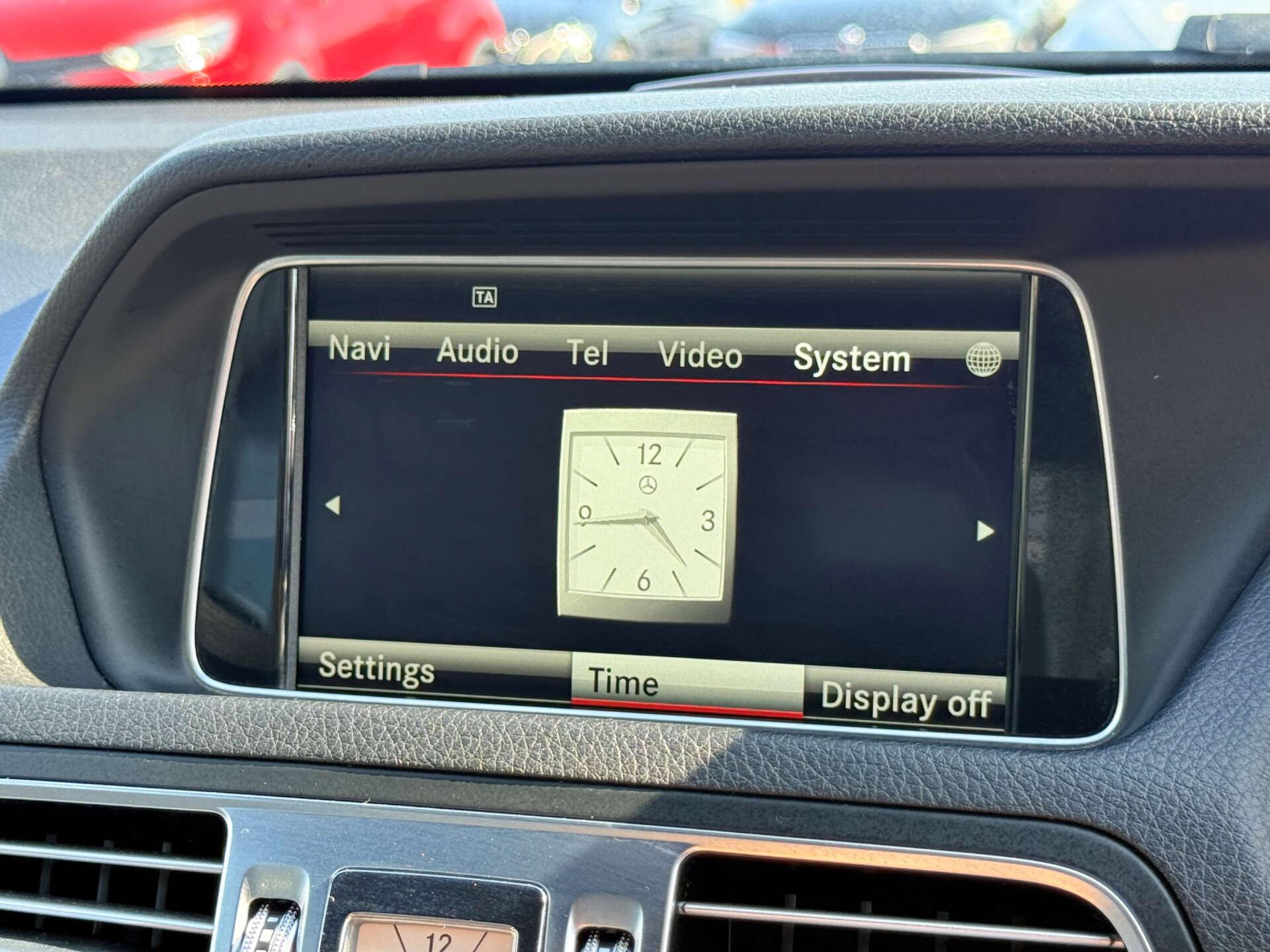 Mercedes-Benz E-Class view 64