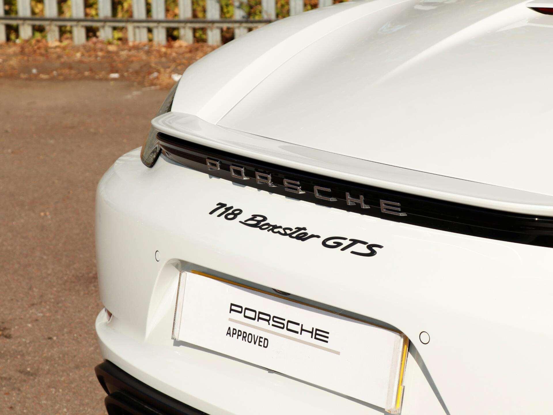 Porsche Boxster view 33