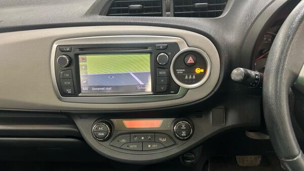 Toyota Yaris view 13