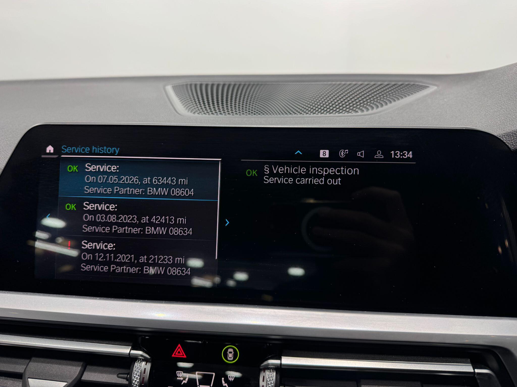 BMW 3 Series view 44