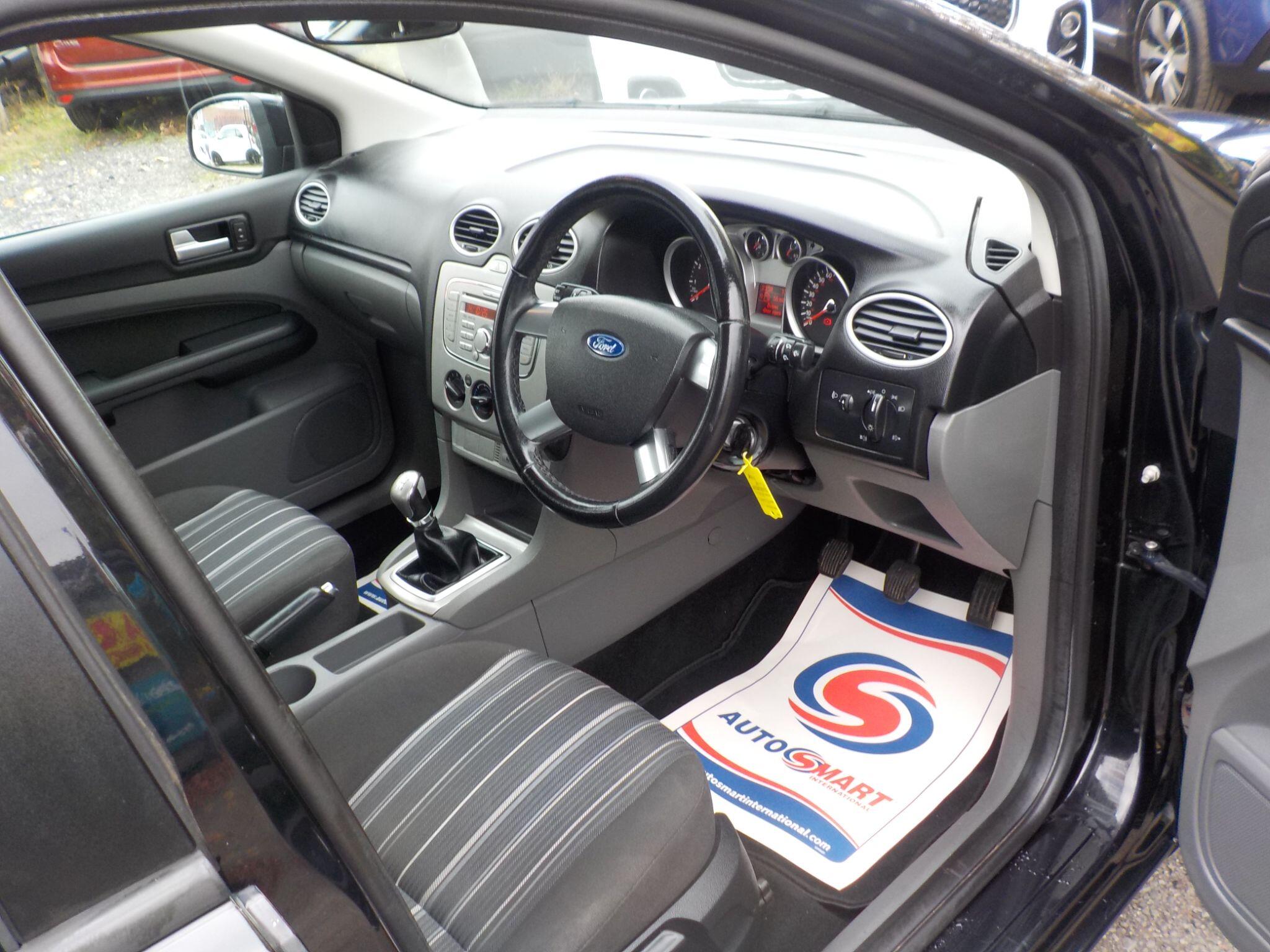 Ford Focus 1.8 Style 5dr