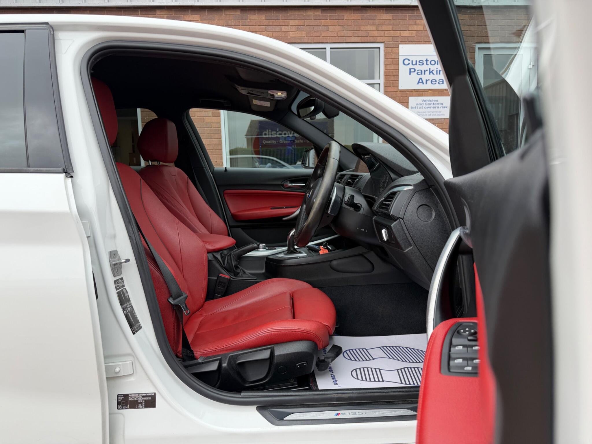BMW 1 Series view 4