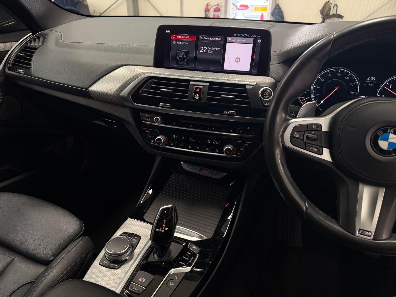 BMW X3 view 8