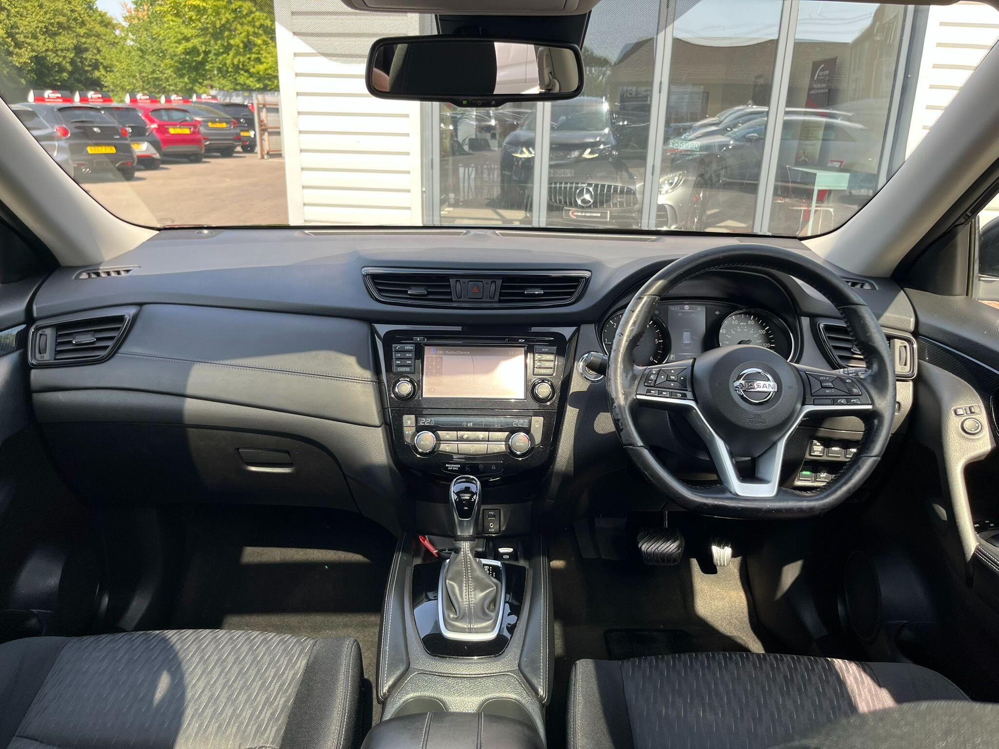 Nissan X-Trail view 15