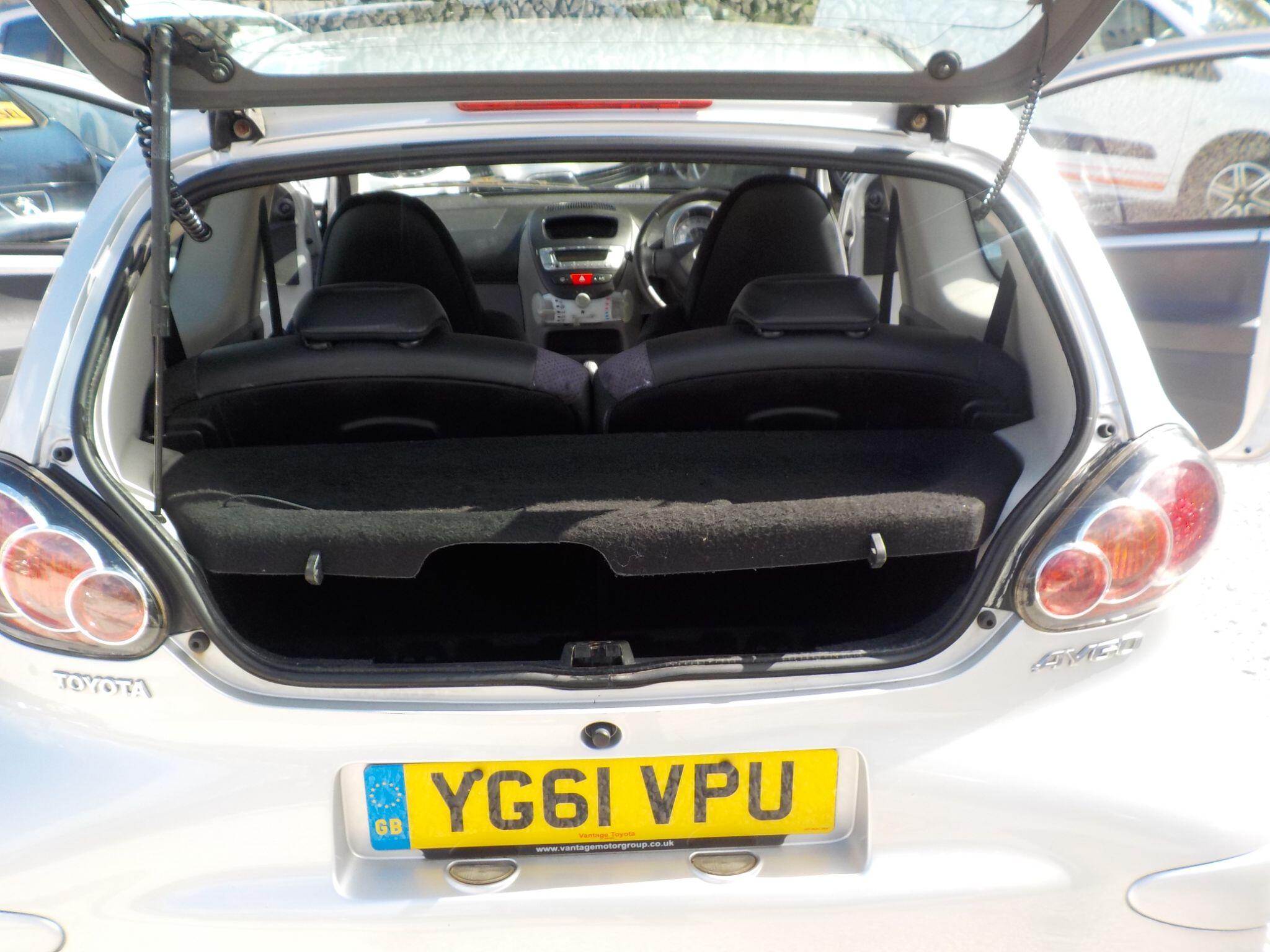 Toyota AYGO 1.0 VVT-i Ice Euro 5 3dr