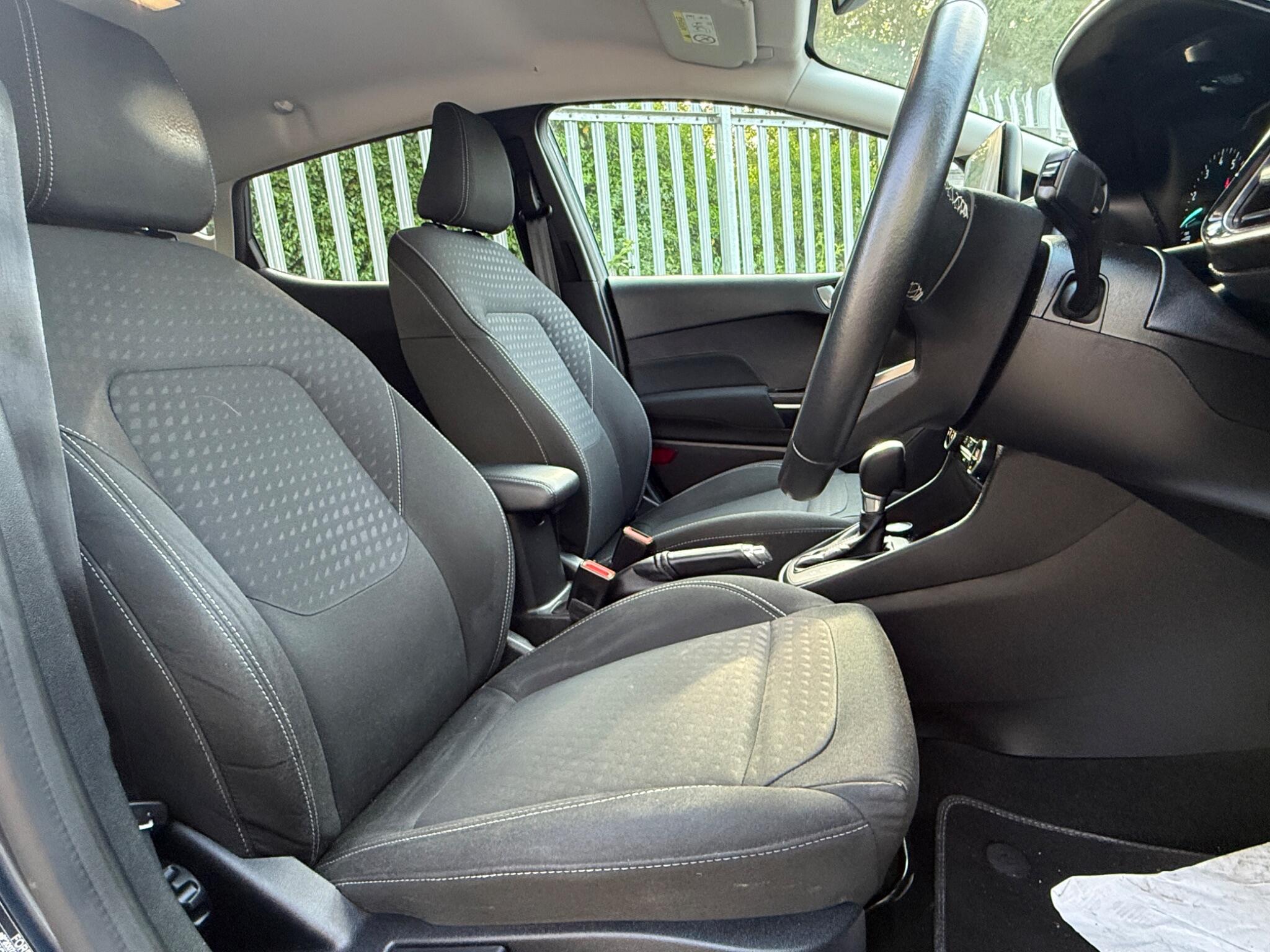 2019 Ford Fiesta image 46