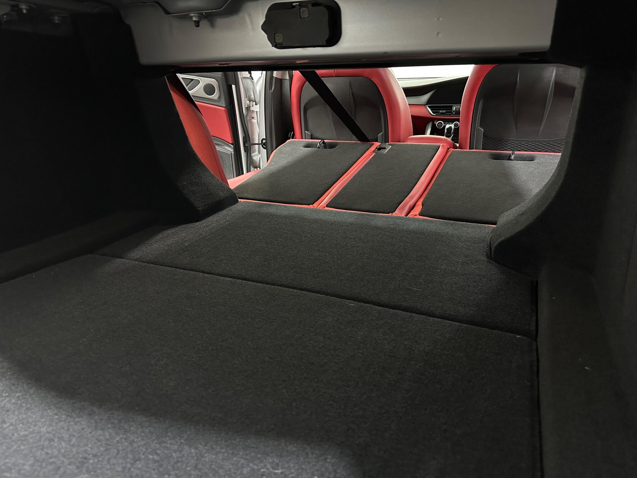Alfa Romeo Giulia view 45