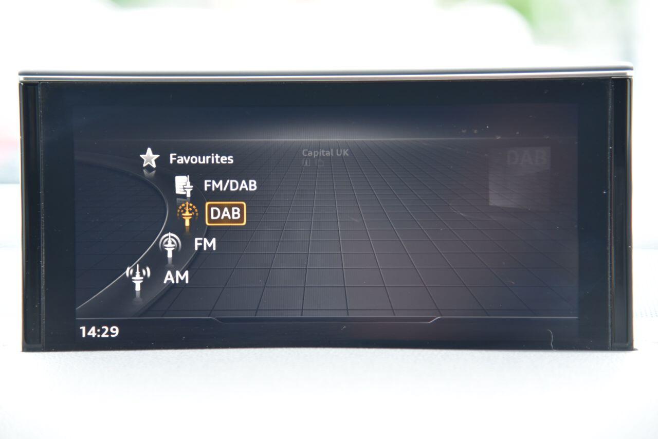 Audi Q7 view 48