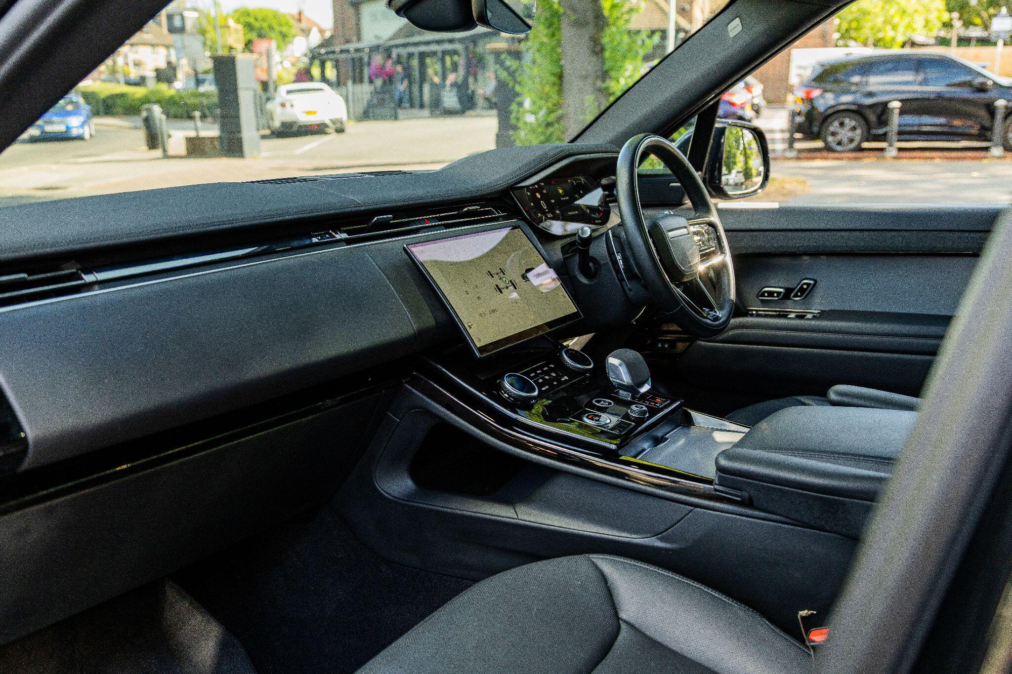Land Rover Range Rover Sport view 21