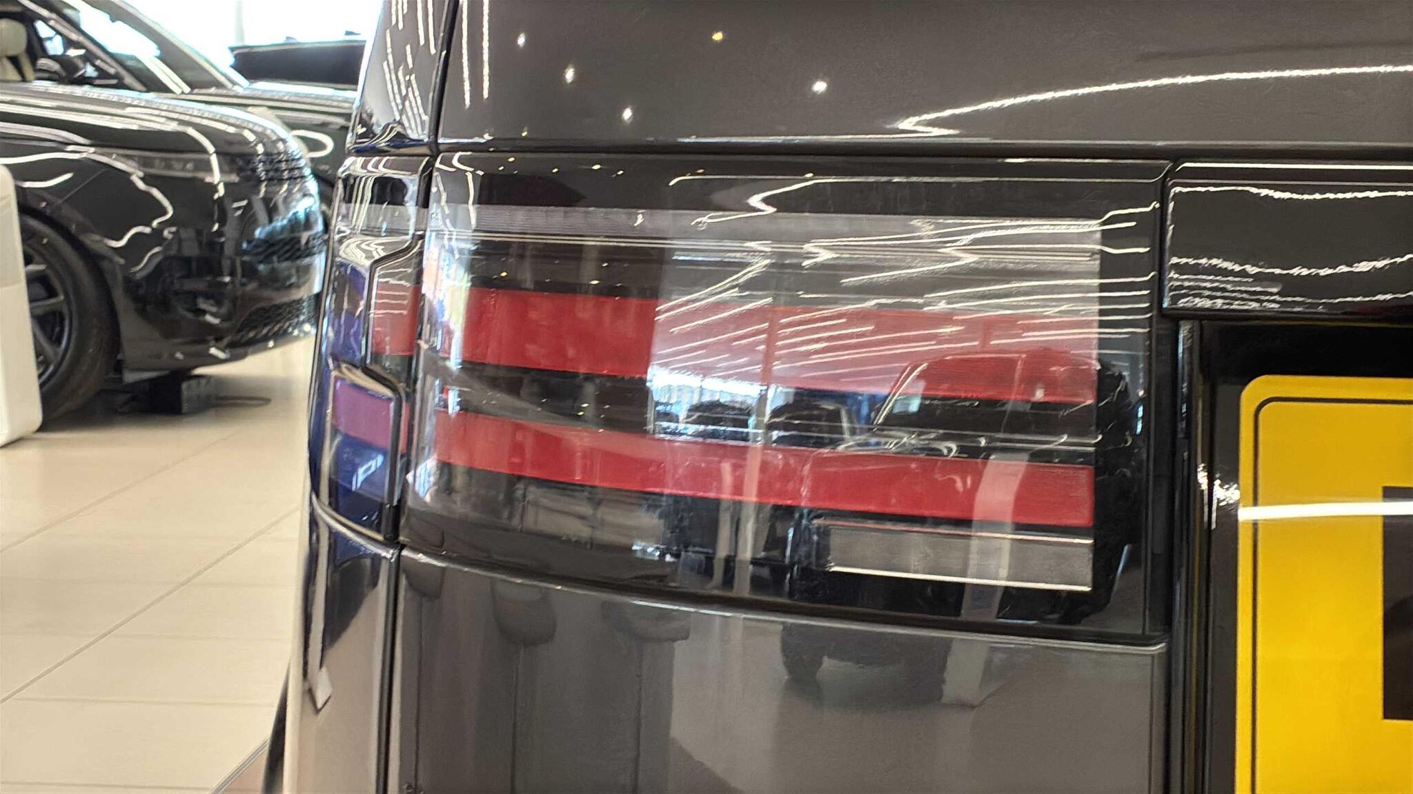 Land Rover Discovery view 19