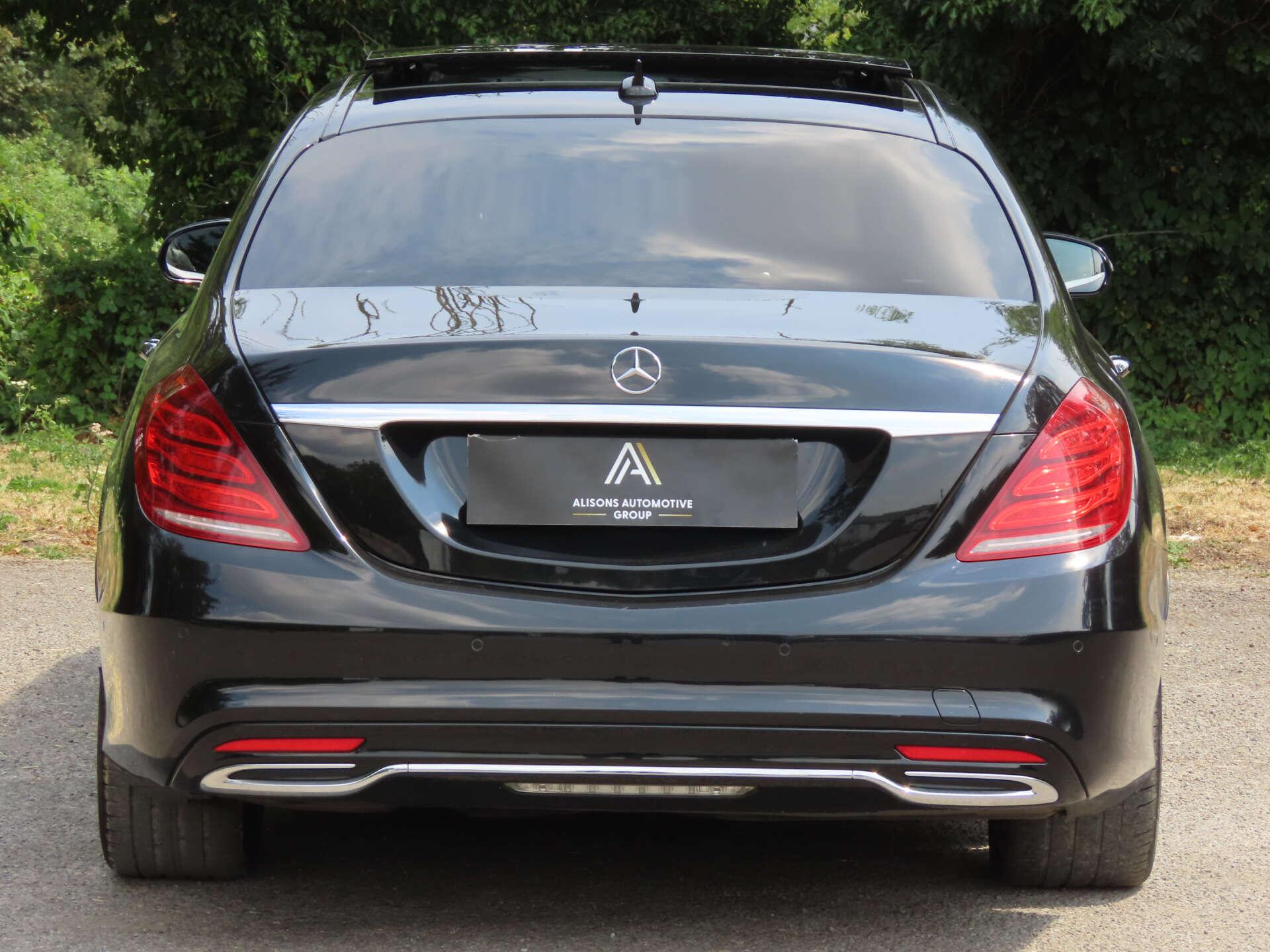 Mercedes-Benz S-Class view 6