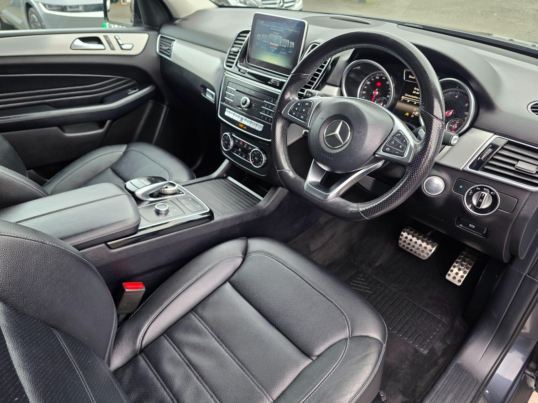 Mercedes-Benz Gle view 9
