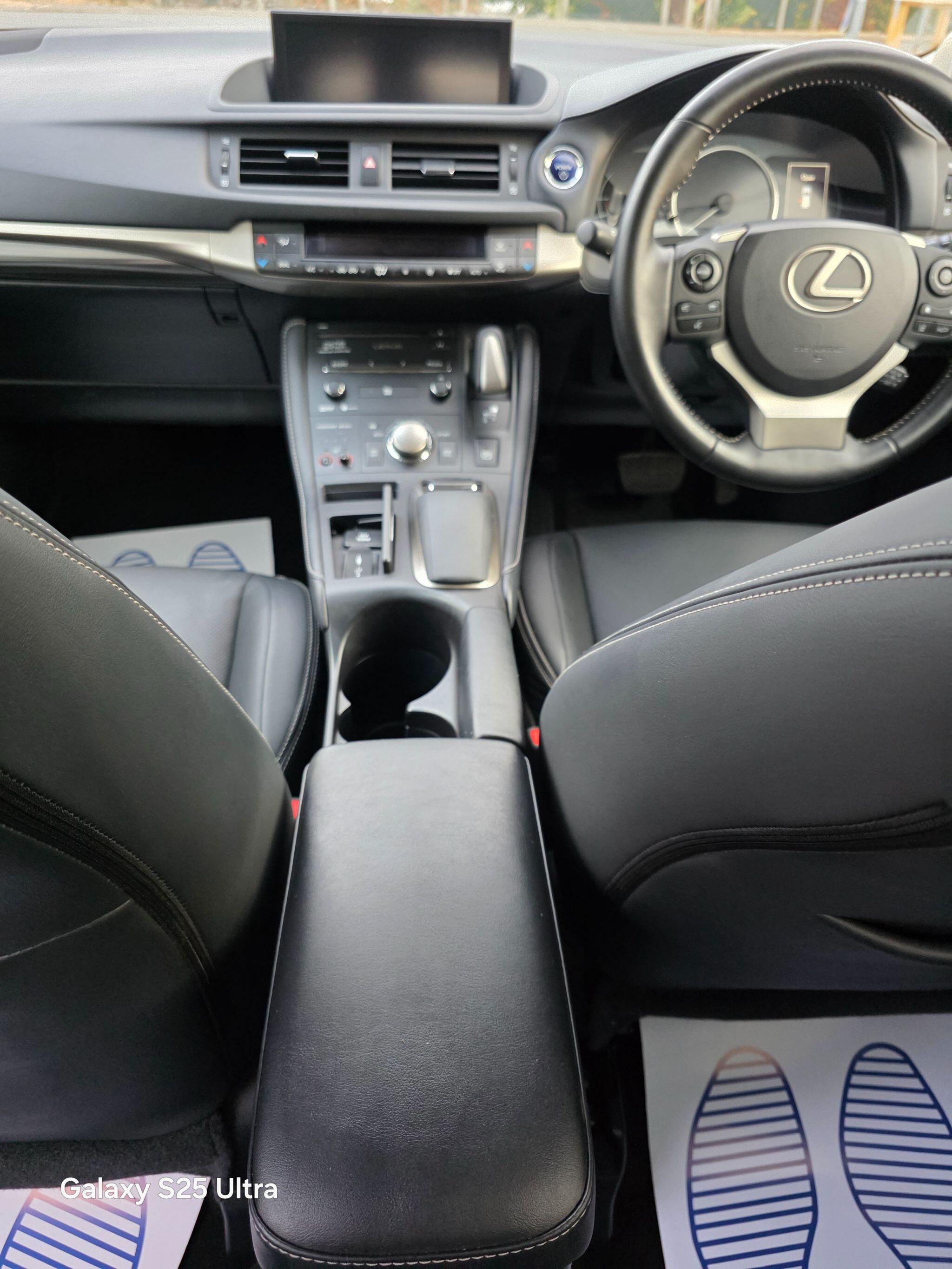 Lexus CT view 49