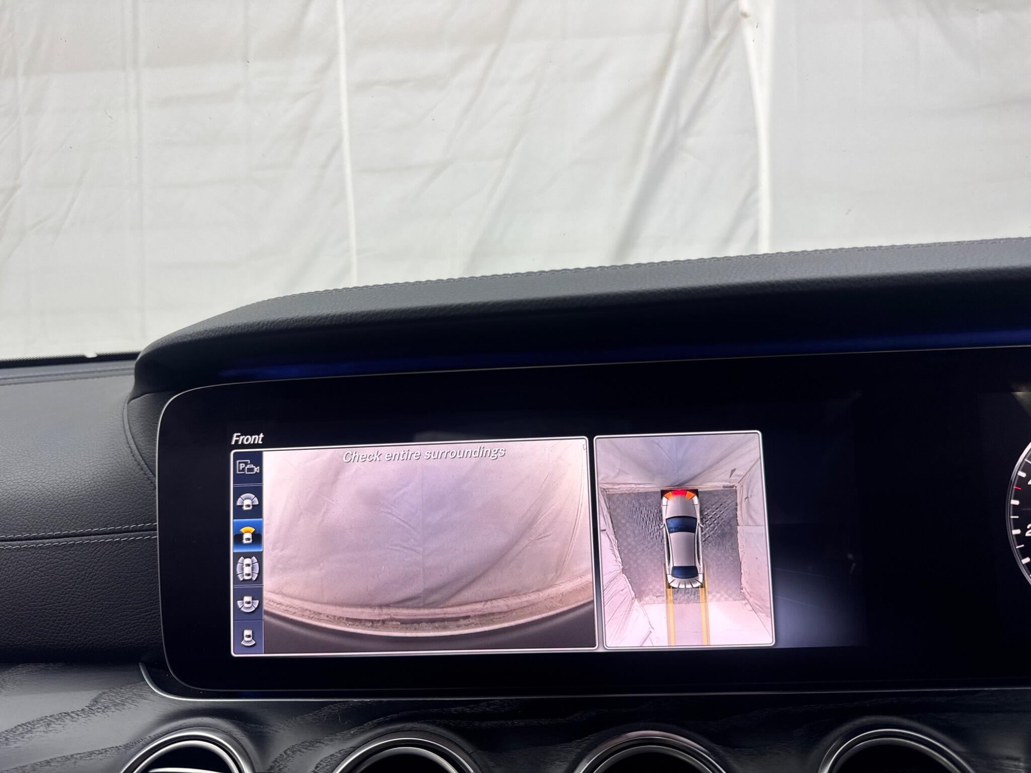Mercedes-Benz E Class view 44