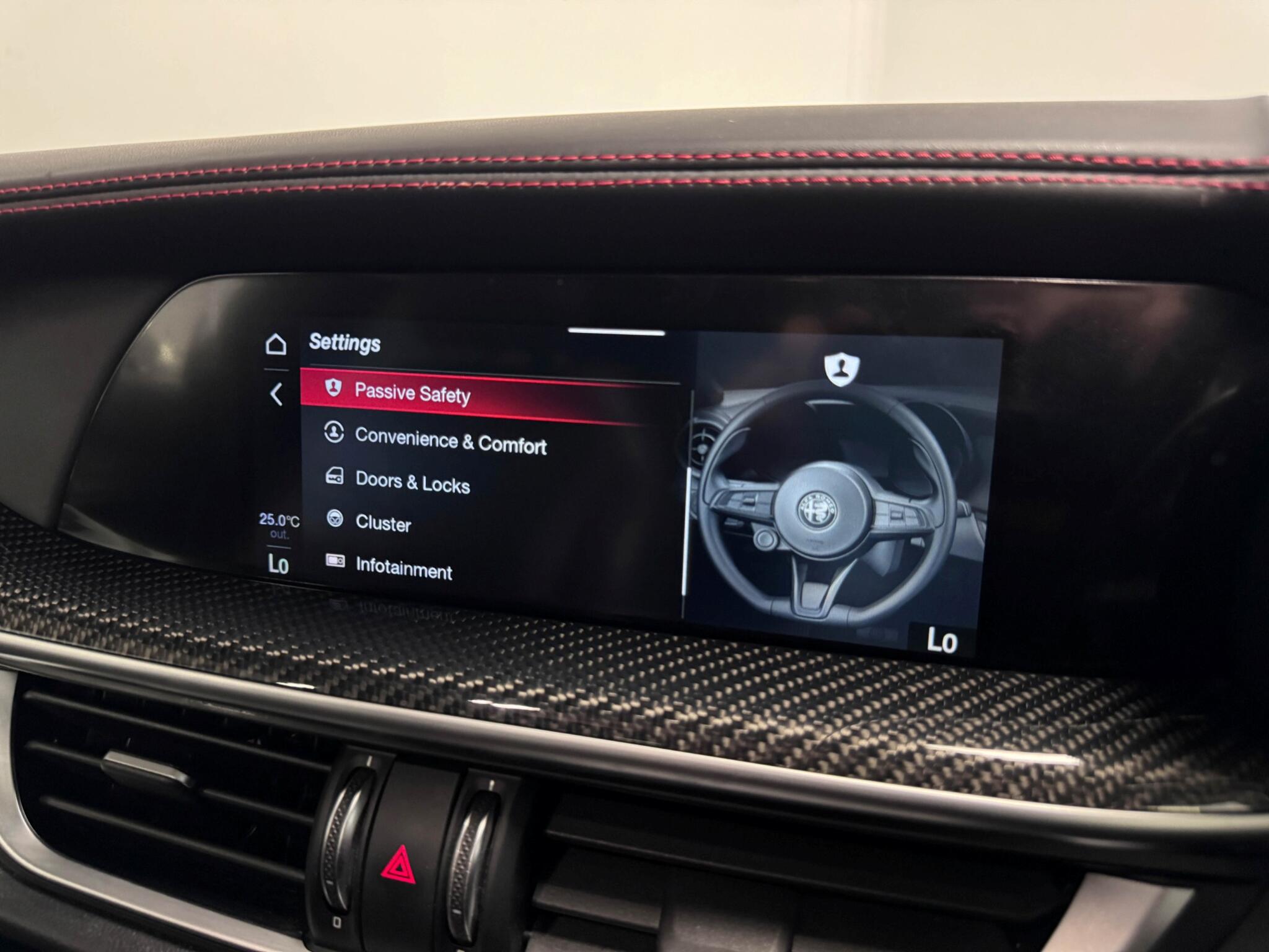 Alfa Romeo Stelvio view 61