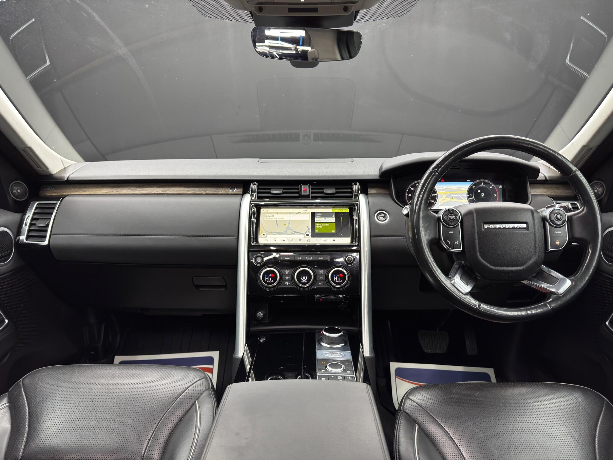 Land Rover Discovery view 10