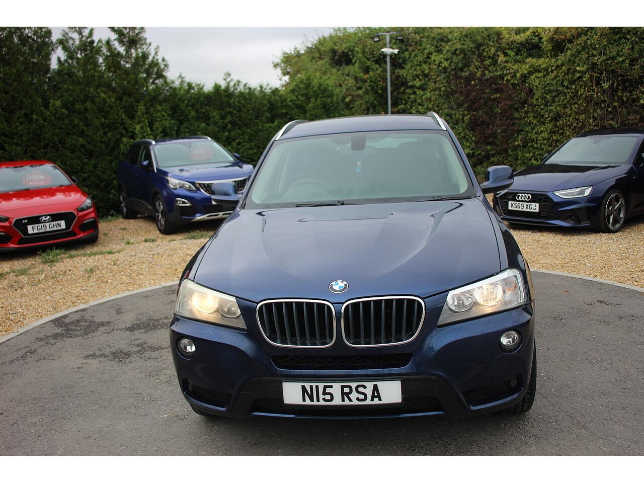 BMW X3 view 3