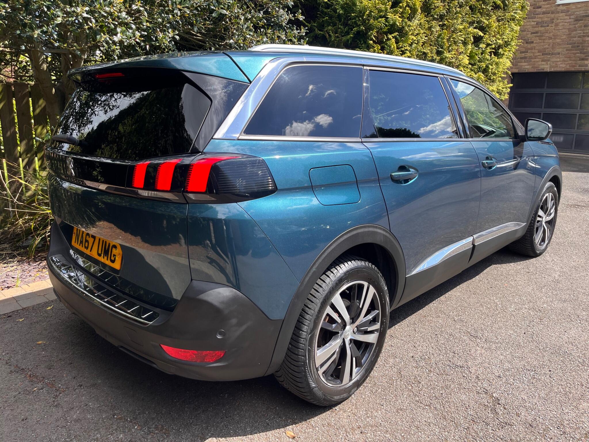 Peugeot 5008 view 15