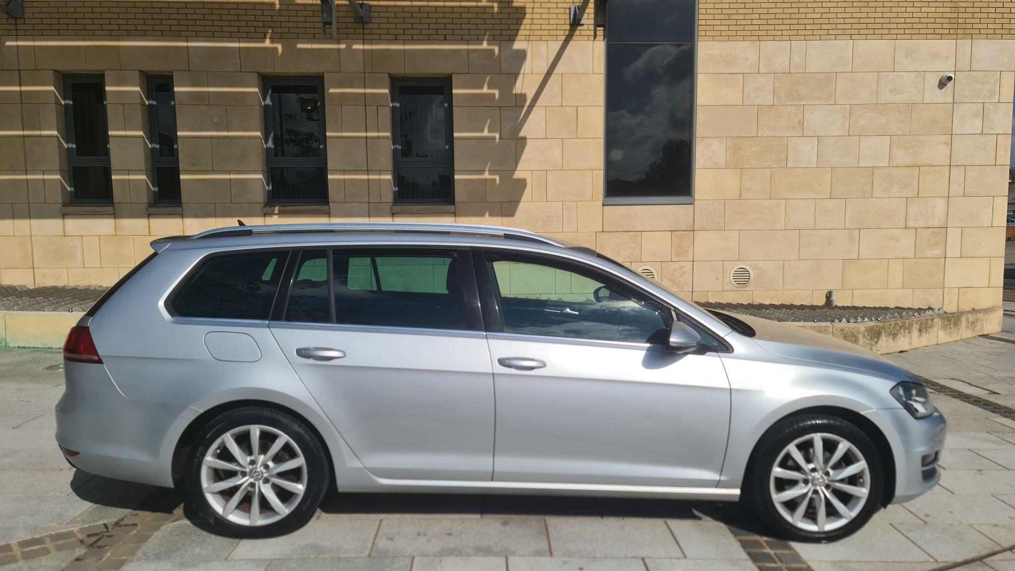Volkswagen Golf view 10