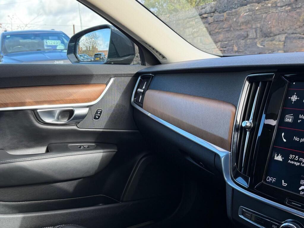 Volvo S90 view 50