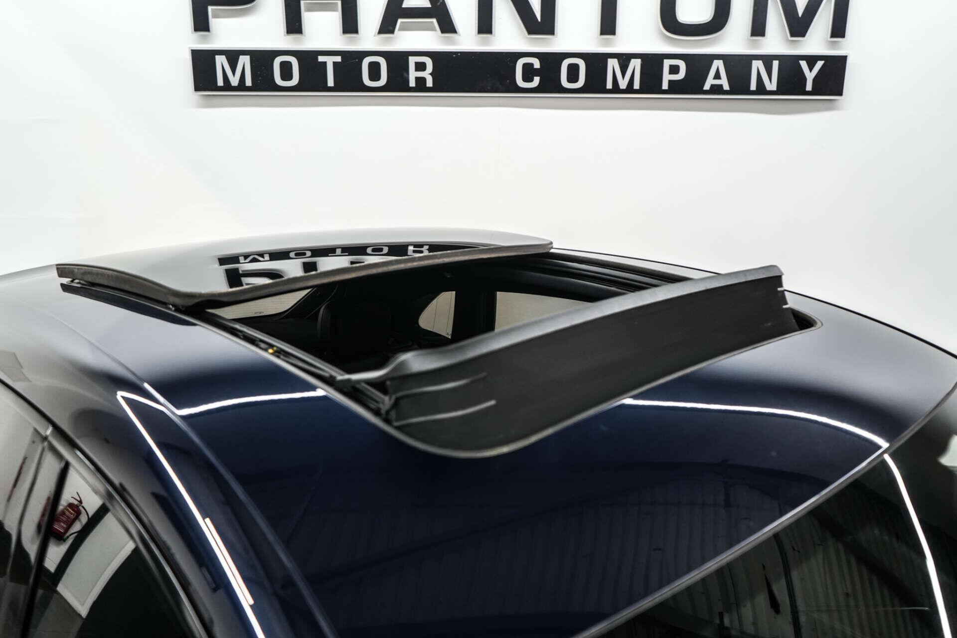 Porsche Macan view 8