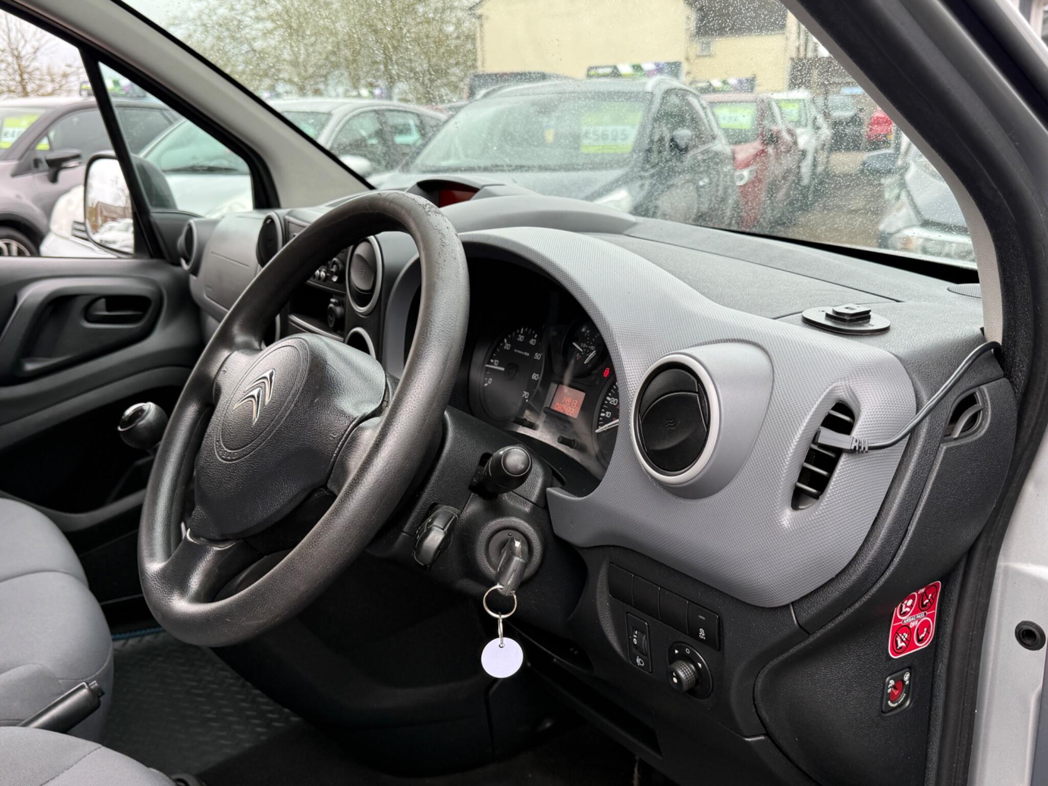 Citroen Berlingo - Image 43