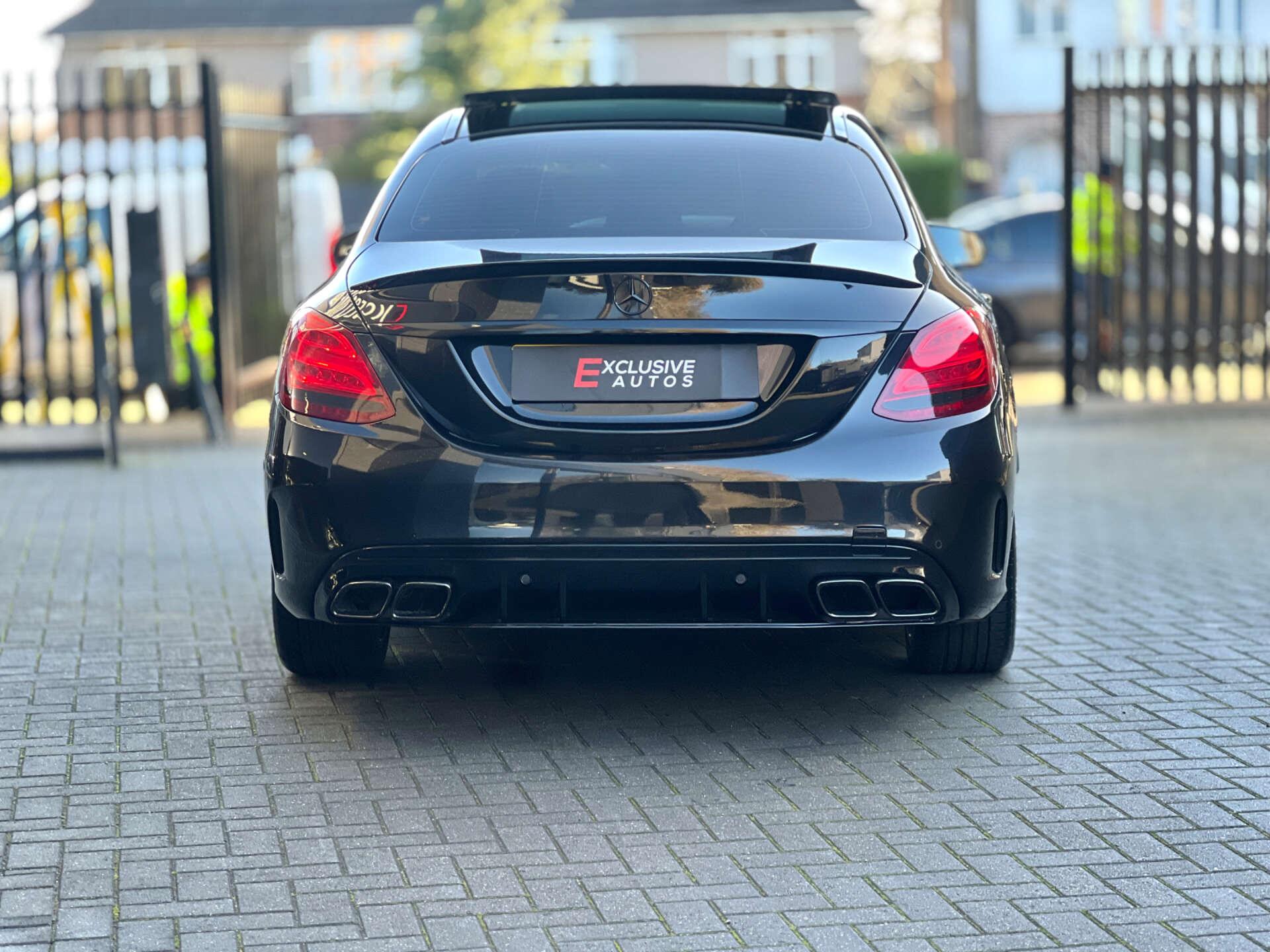 Mercedes-Benz C-Class view 4