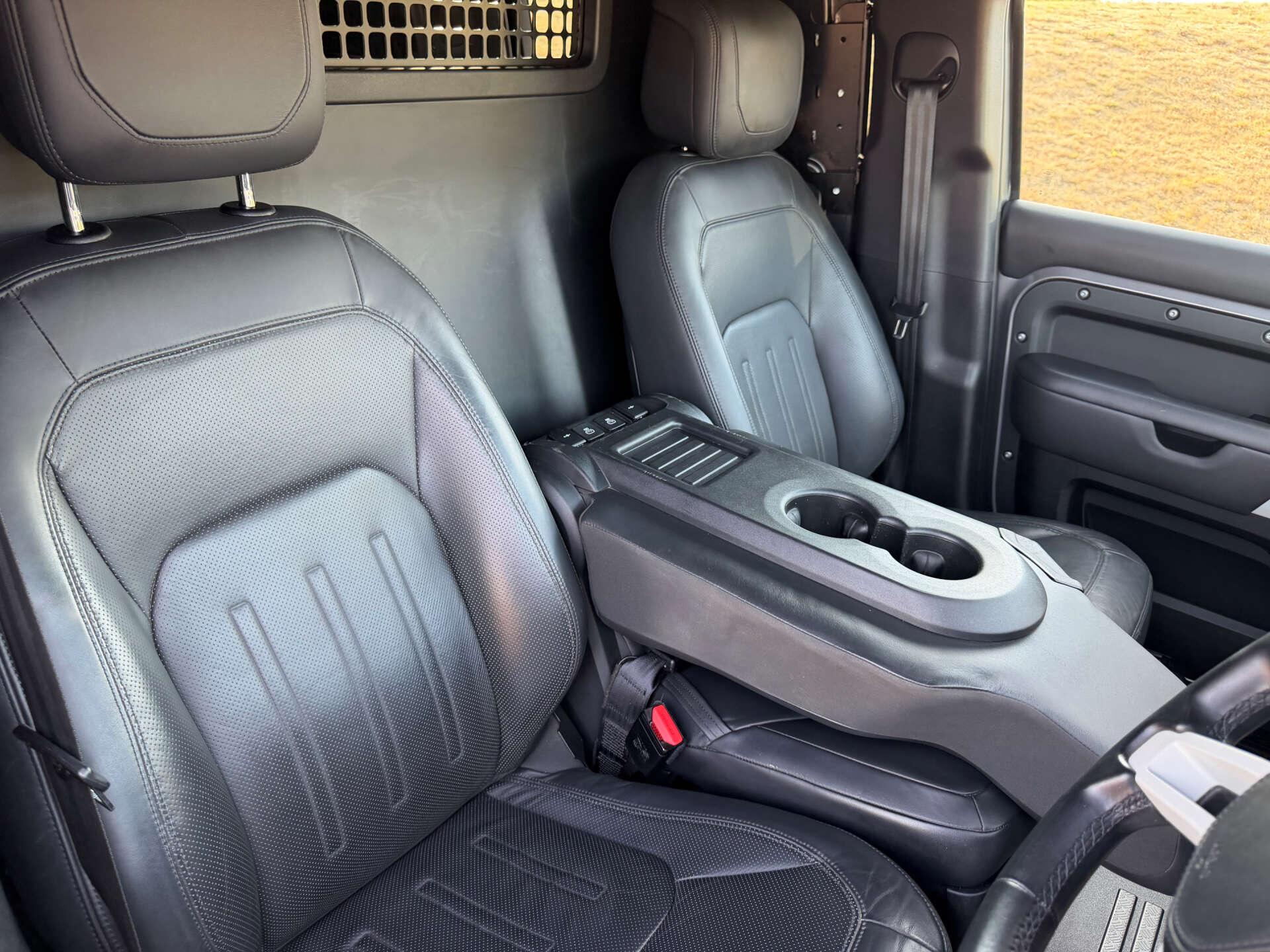 Land Rover Defender view 14