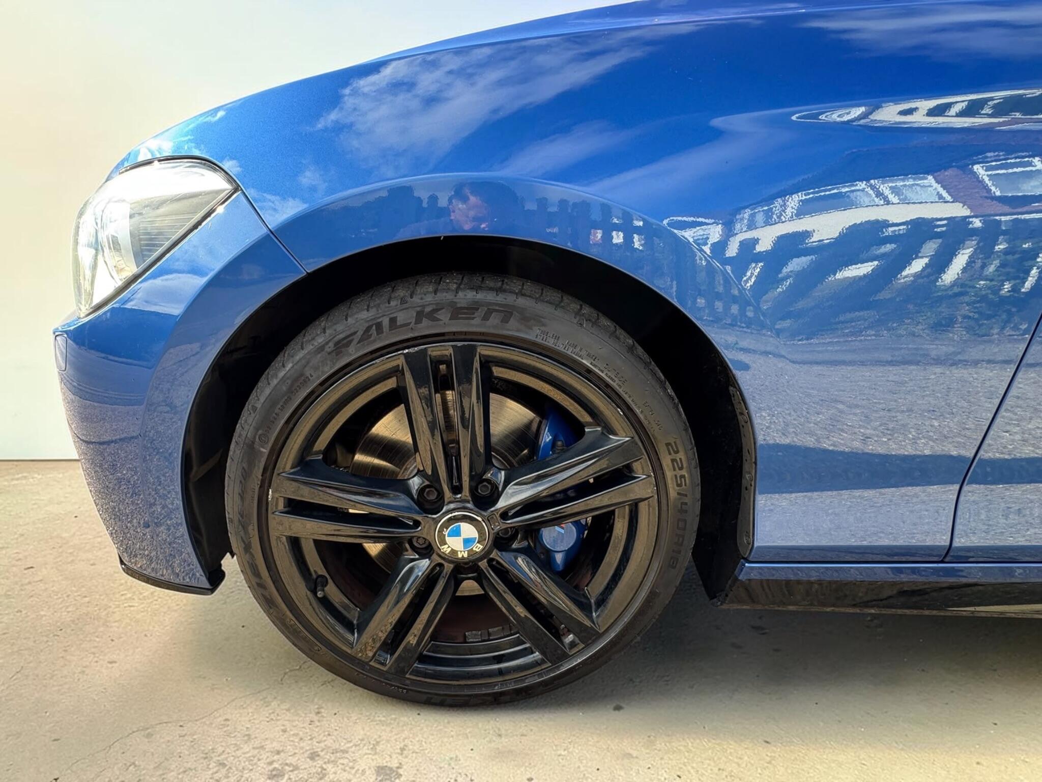 BMW 1 Series view 26