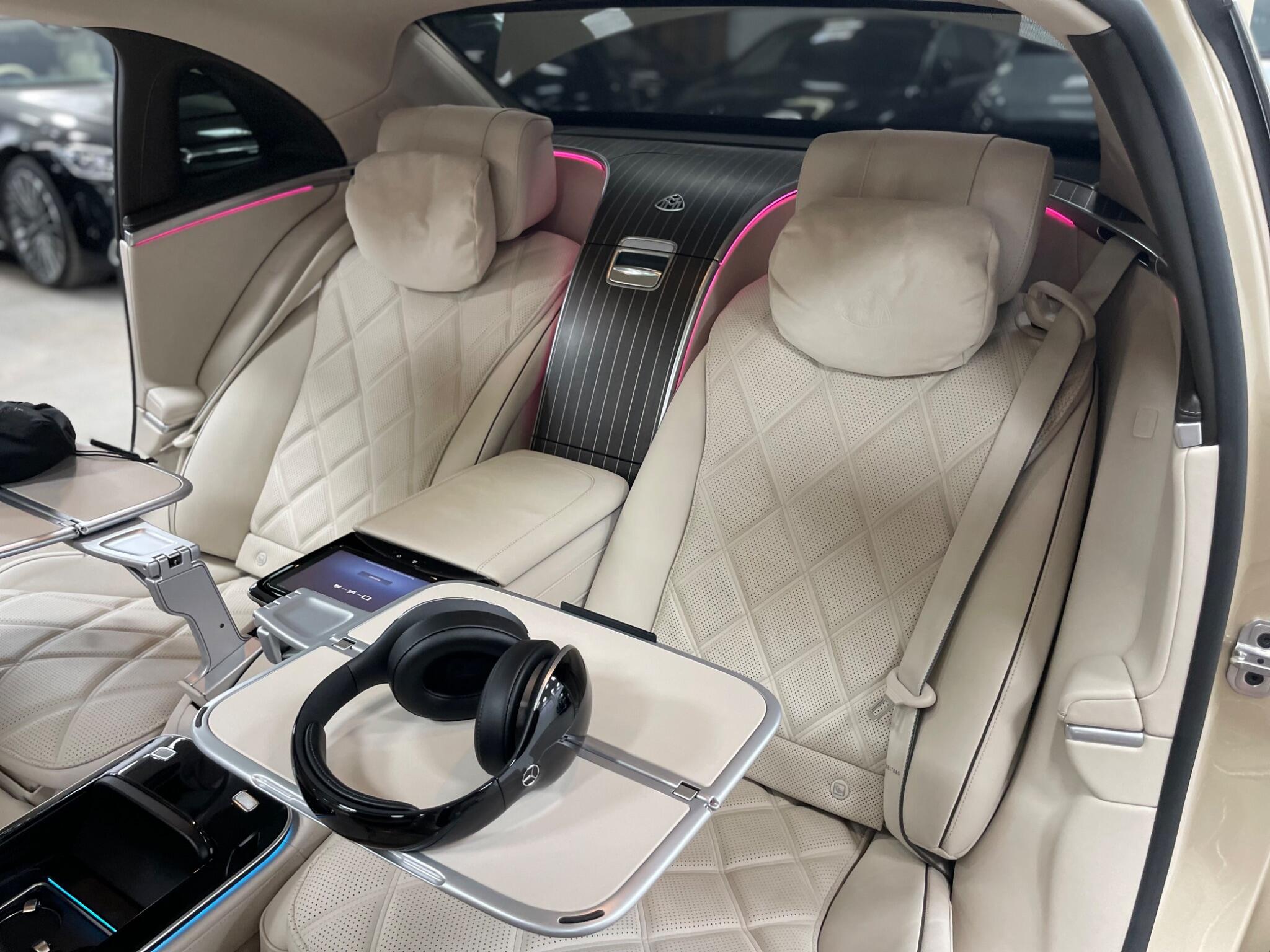Mercedes-Benz S-Class view 79