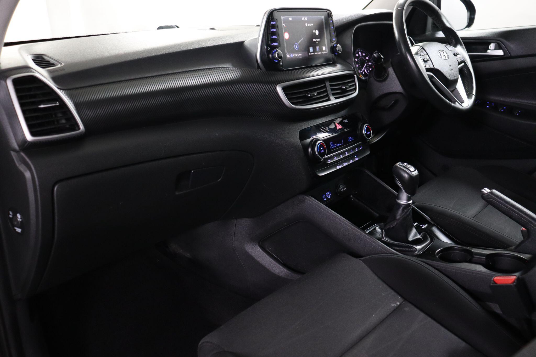 Hyundai Tucson view 30