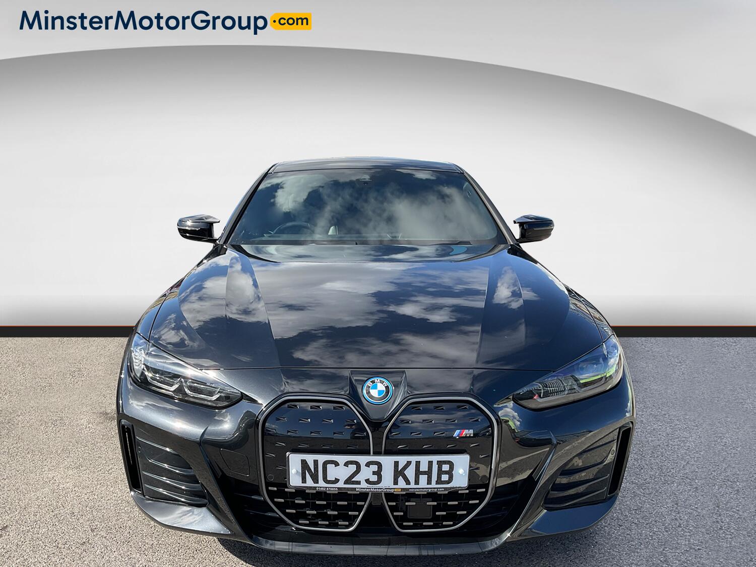 BMW i4 view 5