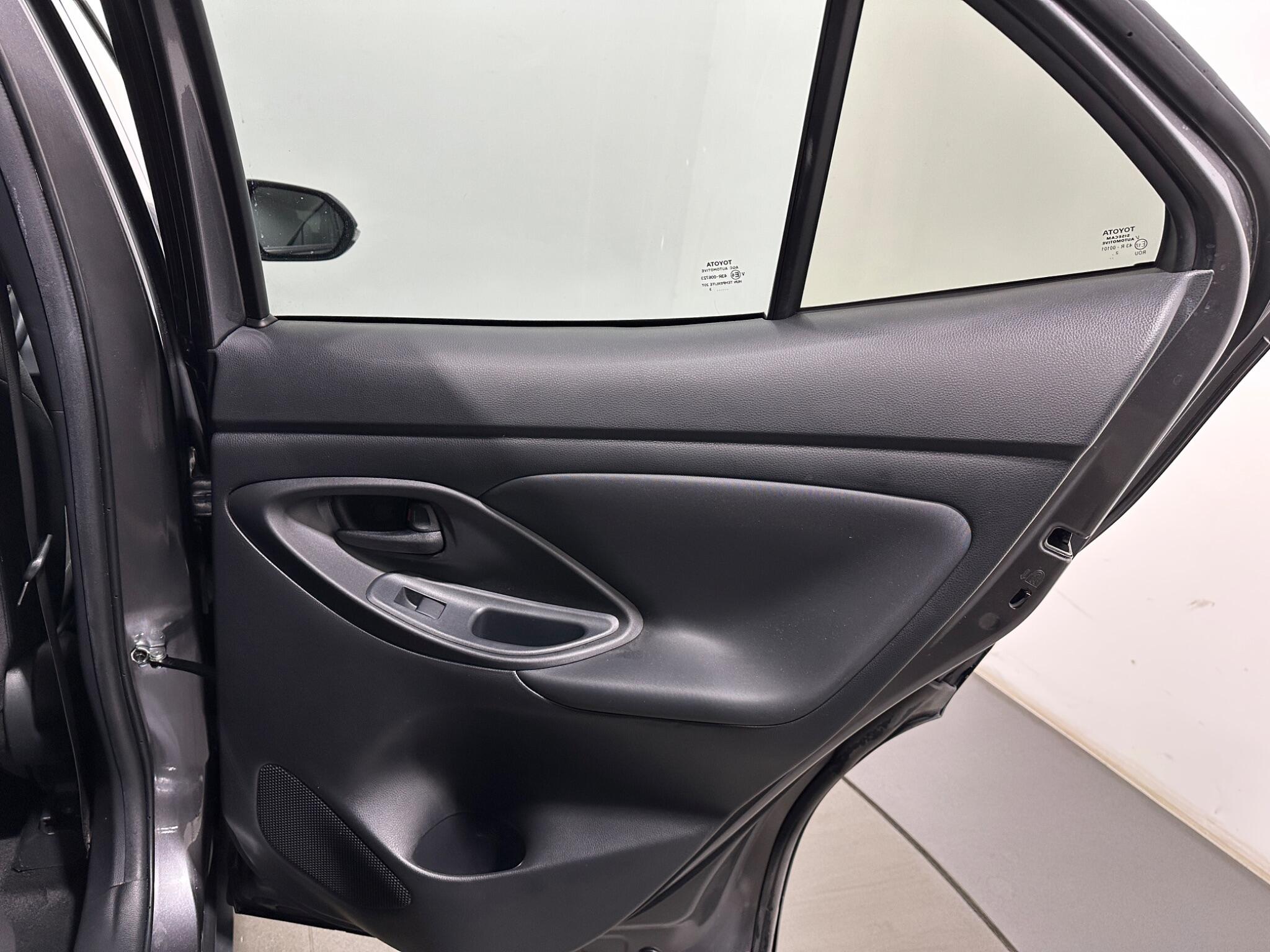 Toyota Yaris Cross view 41