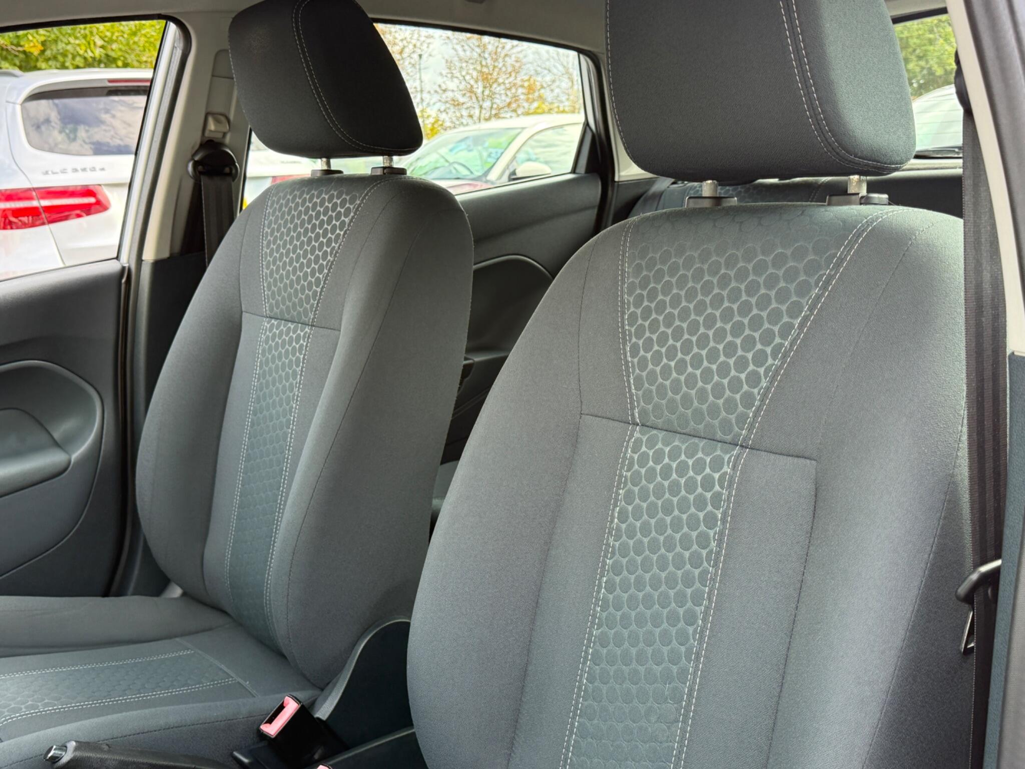 Ford Fiesta - Image 45