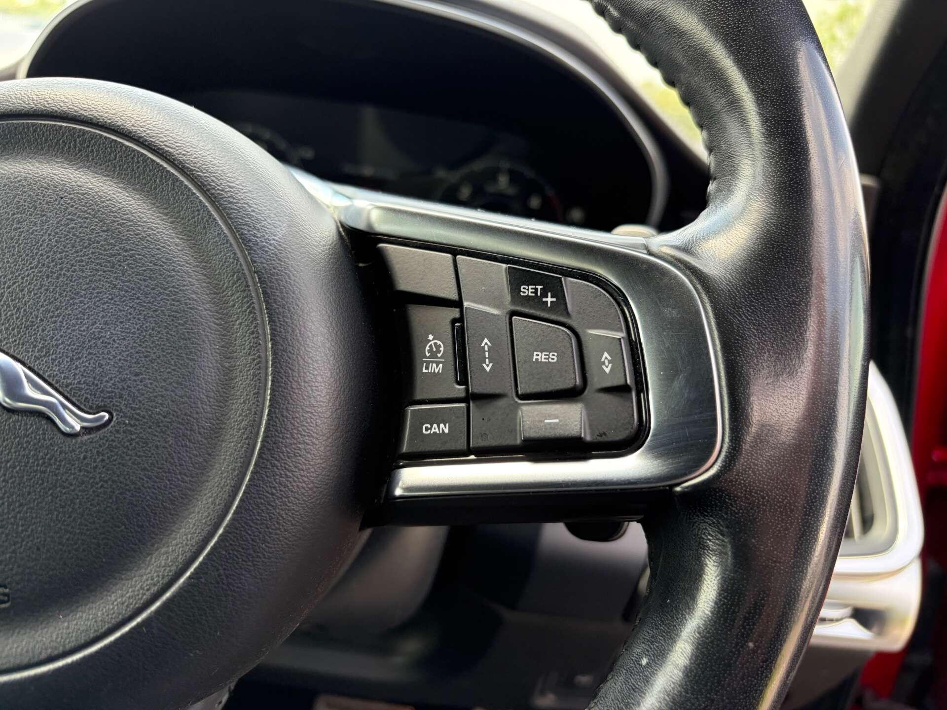 Jaguar E-Pace view 44