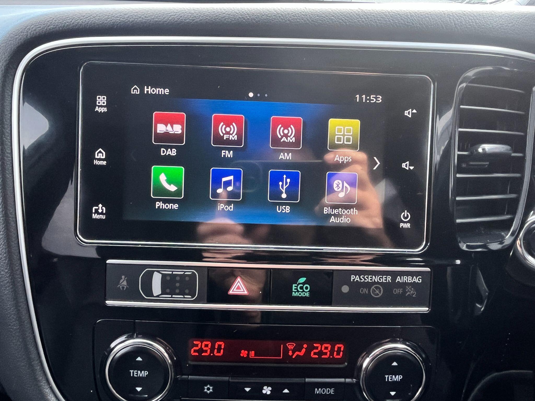 Mitsubishi Outlander view 22