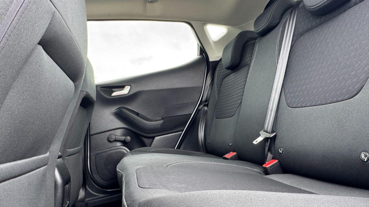 Ford Fiesta view 16