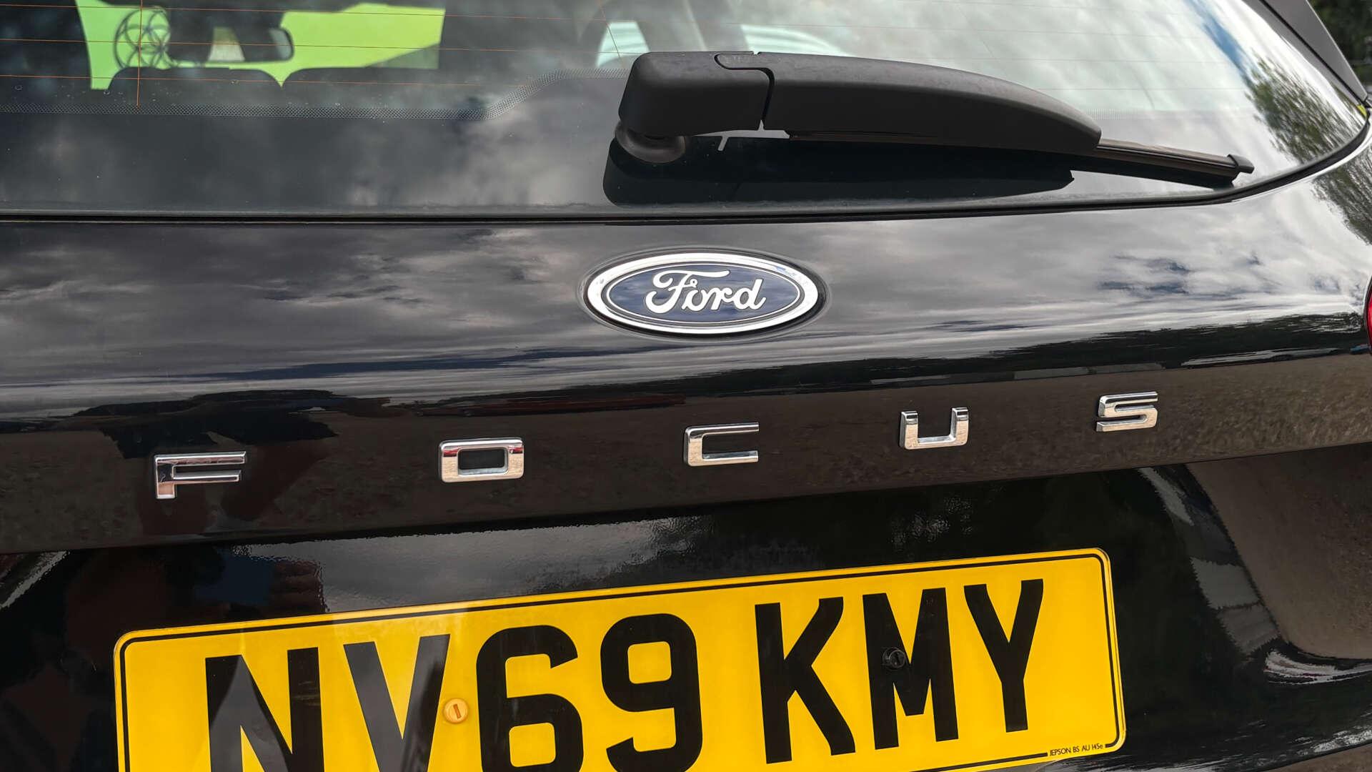 Ford Focus view 46