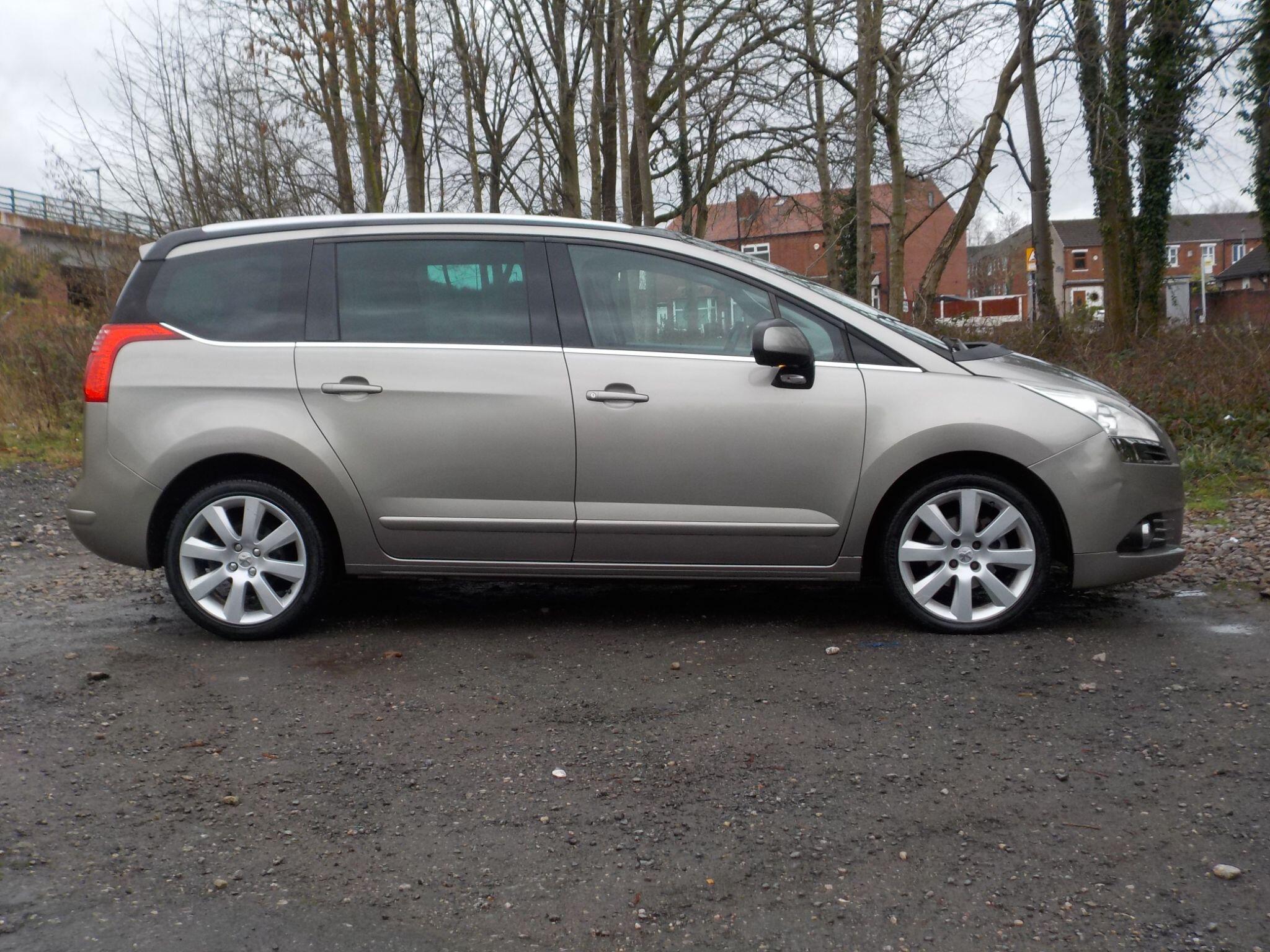 Peugeot 5008 1.6 HDi Allure Euro 5 5dr