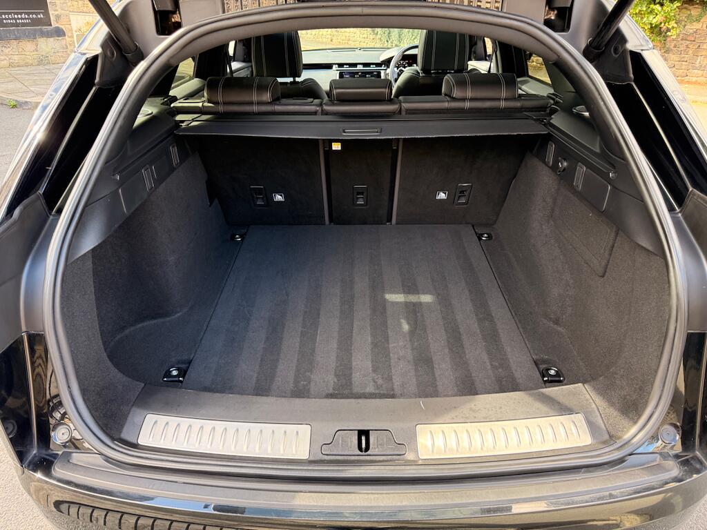 Land Rover Range Rover Velar view 27