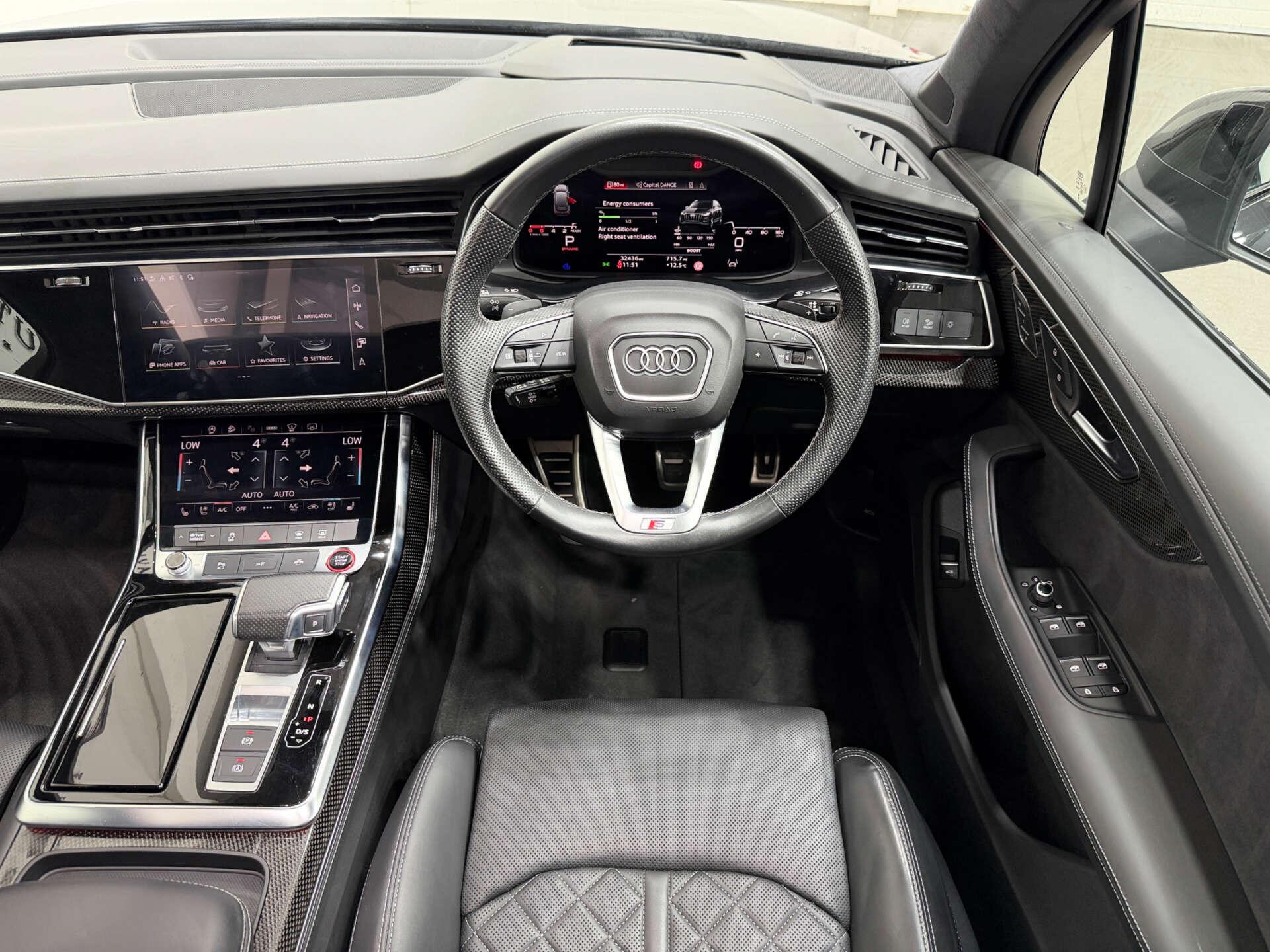 Audi SQ7 view 20