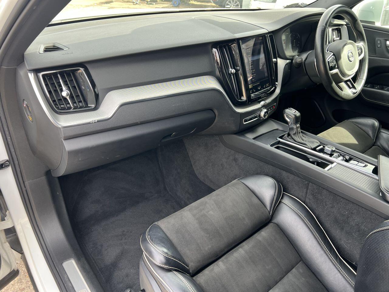 Volvo XC60 view 24
