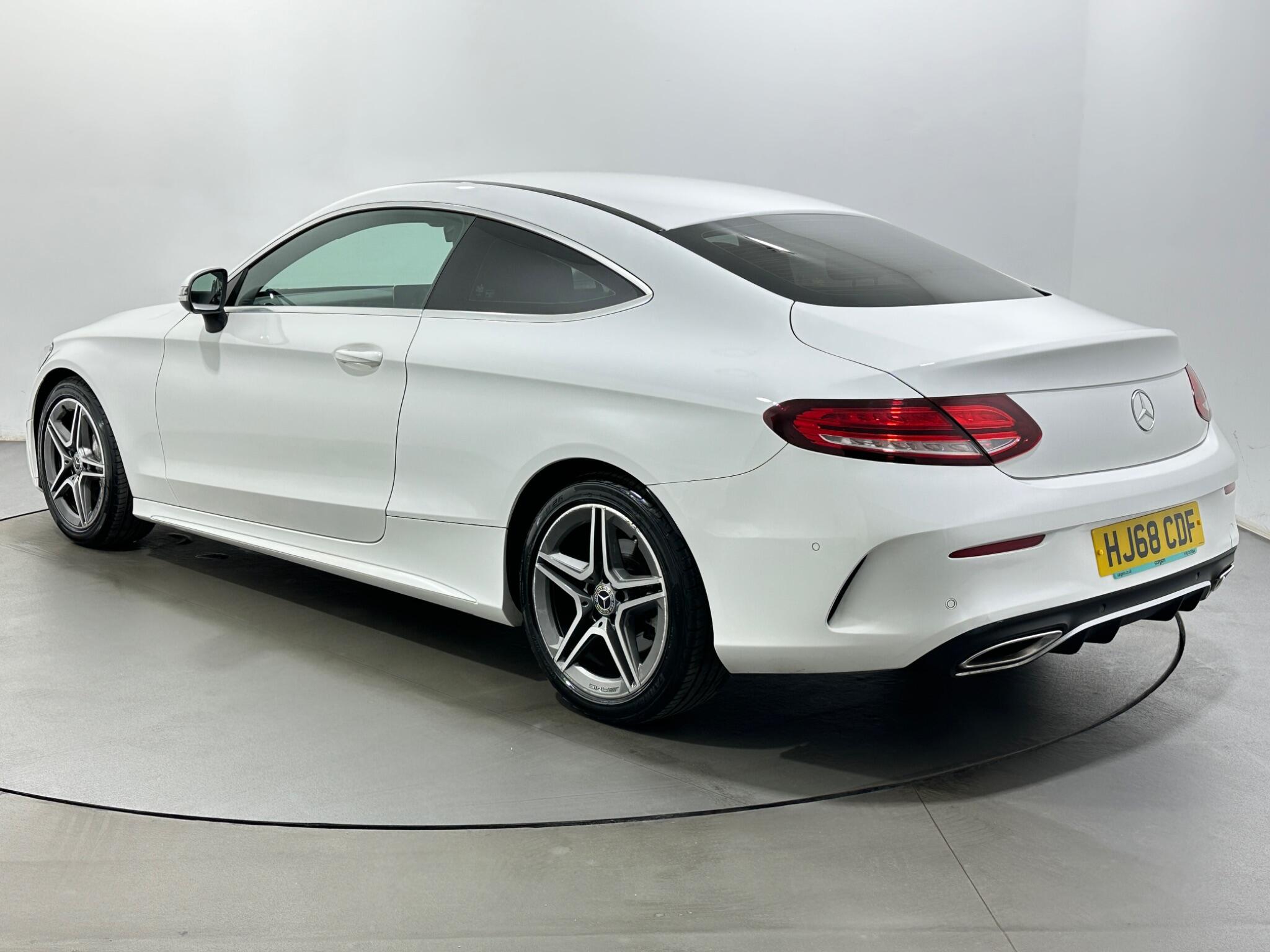 Mercedes-Benz C-Class view 6