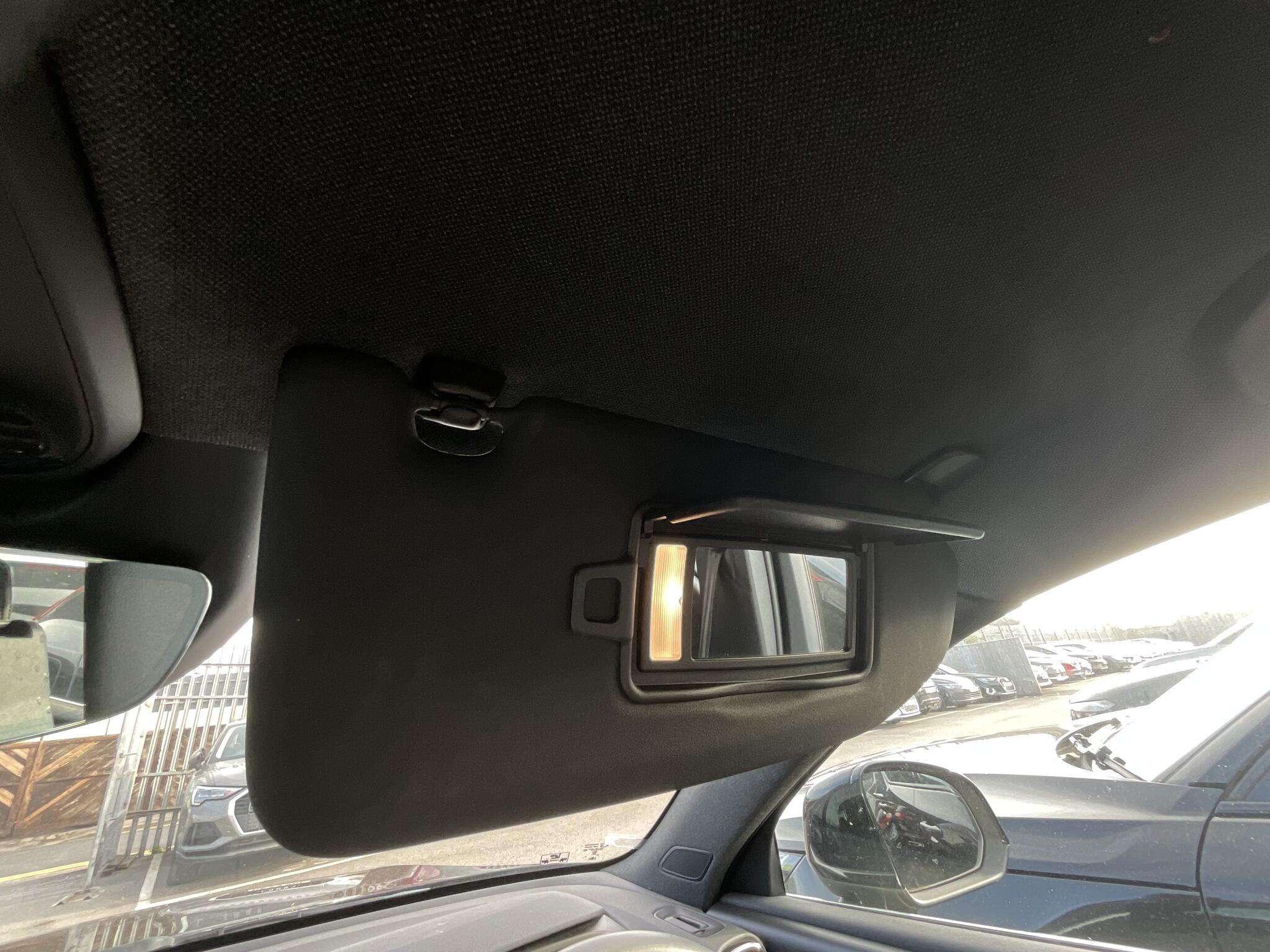 Volvo XC40 view 26