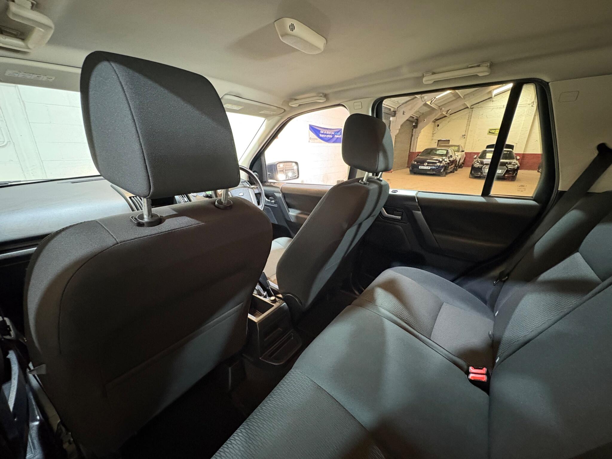Land Rover Freelander 2 view 52