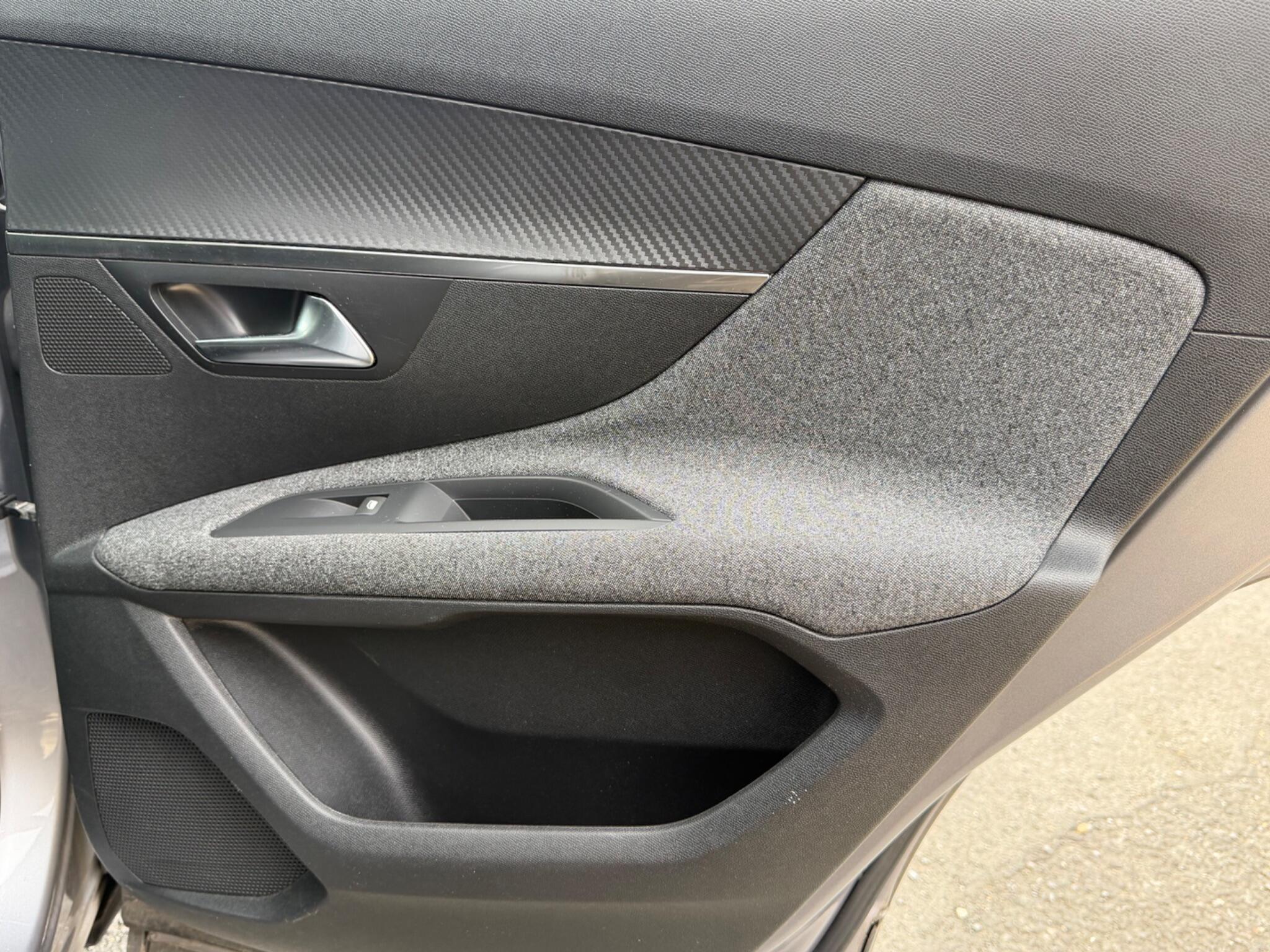 Peugeot 3008 view 24