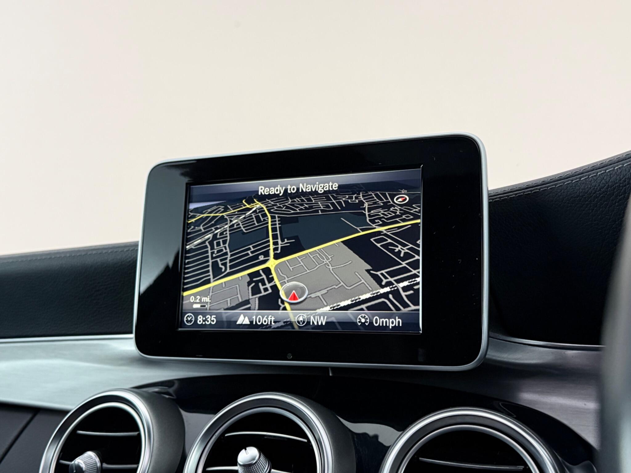 Mercedes-Benz C-Class view 25