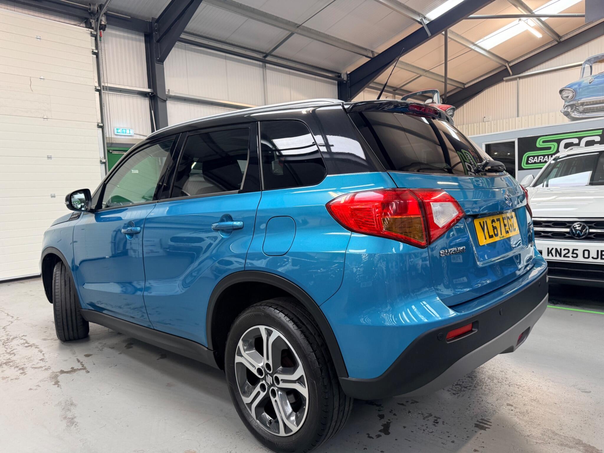 Suzuki Vitara view 9