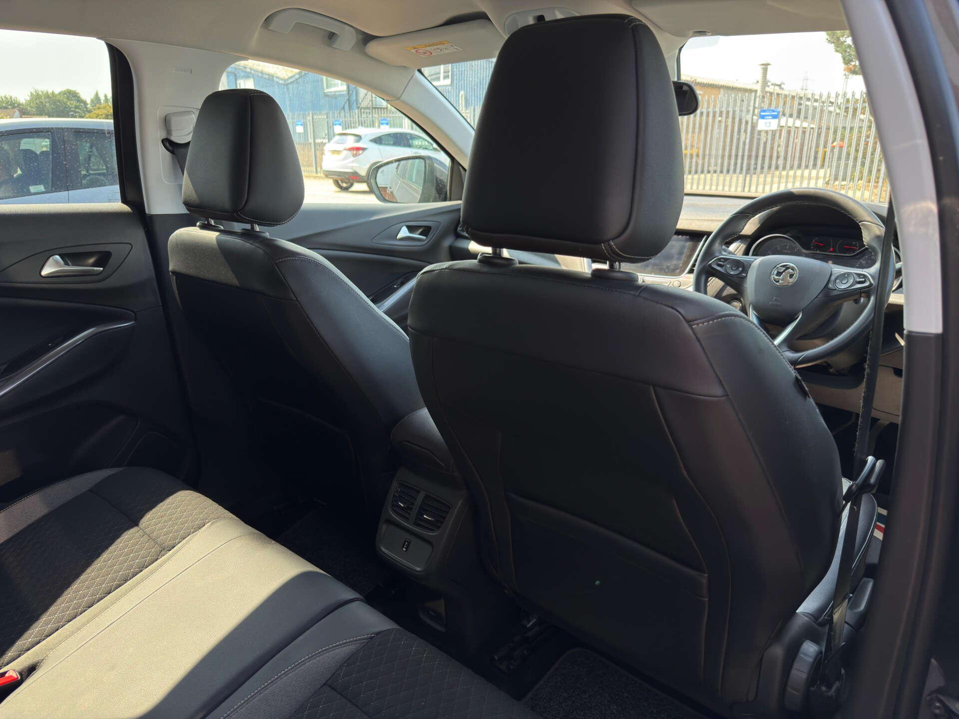 Vauxhall Grandland X view 23