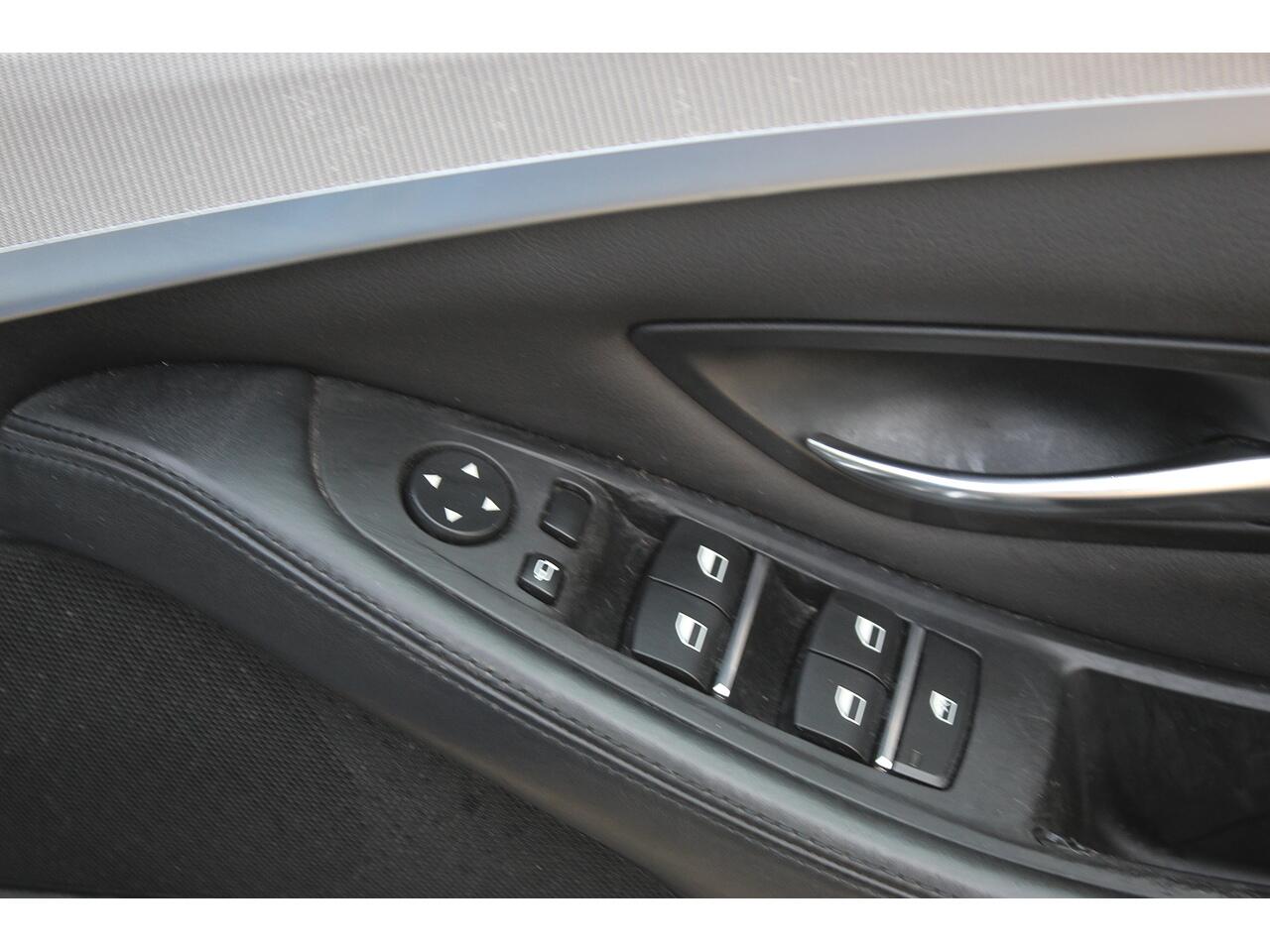 BMW M5 view 32